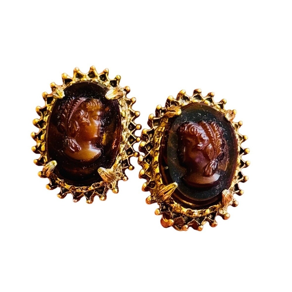 Florenza VTG Cameo Earrings Oval Smokey Glass Carved clip Victorian Style 60s